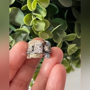 Rustic Tarnished White Cubic Zirconia Sterling Silver 925 Israel Ring size 6.5